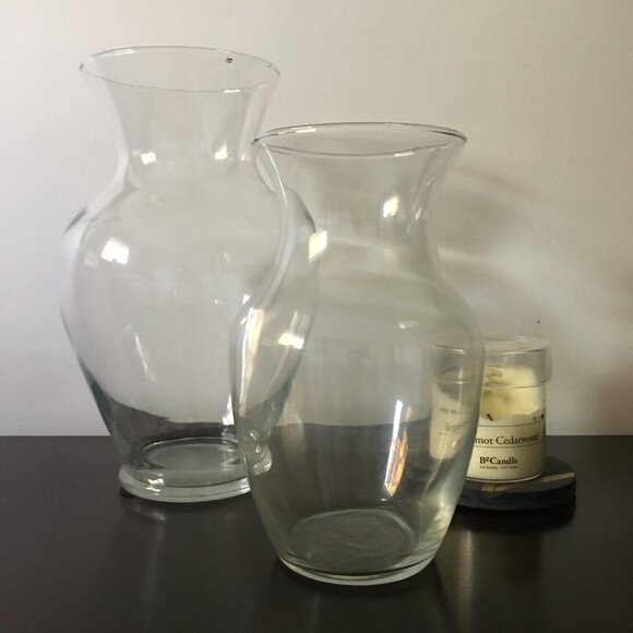 Medium Glass Bouquet Vase - Picture 6 of 6